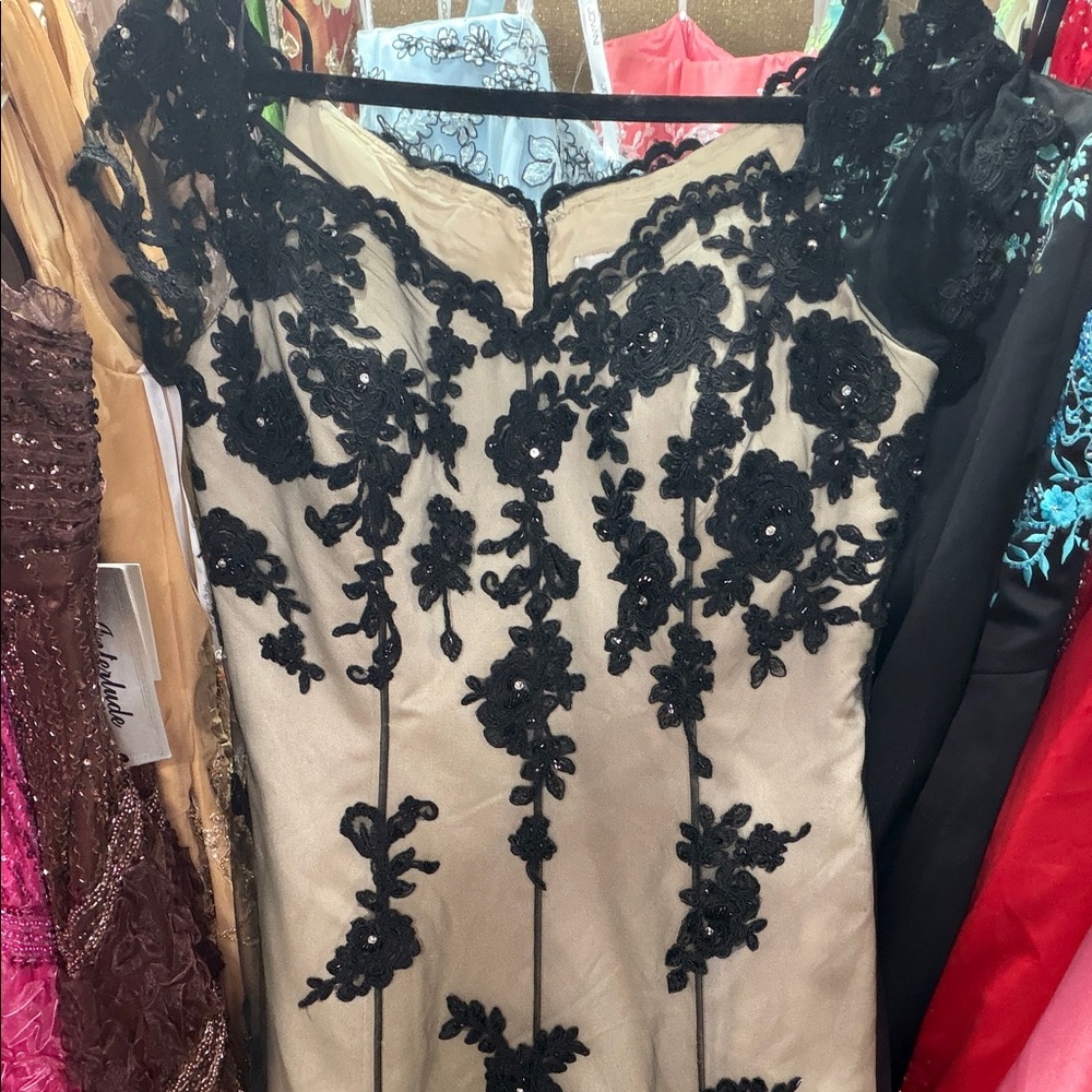 Jovani Black Floral Lace Long Sleeve Dress 10 - Picture 2 of 12